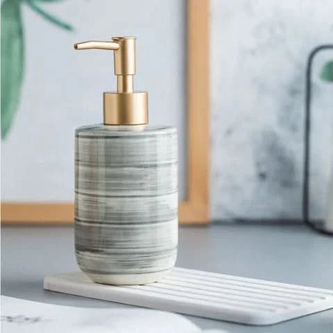 Skanto | Arvy - Elegant and durable dispenser