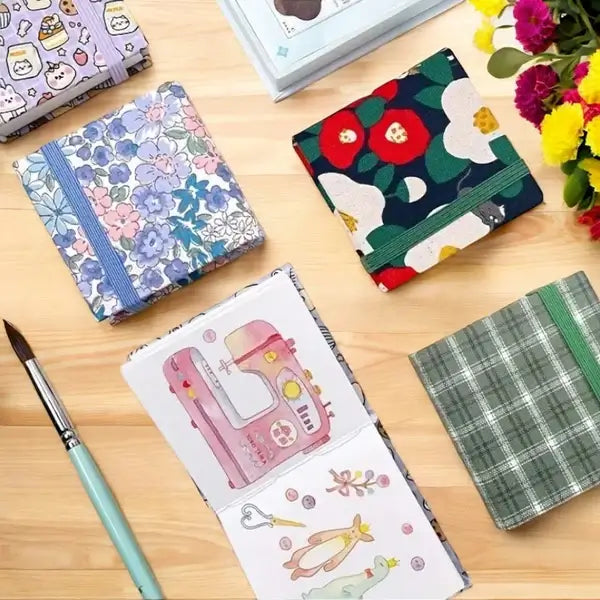 Skanto | Mobile Watercolor Paint Set with 24 Colors