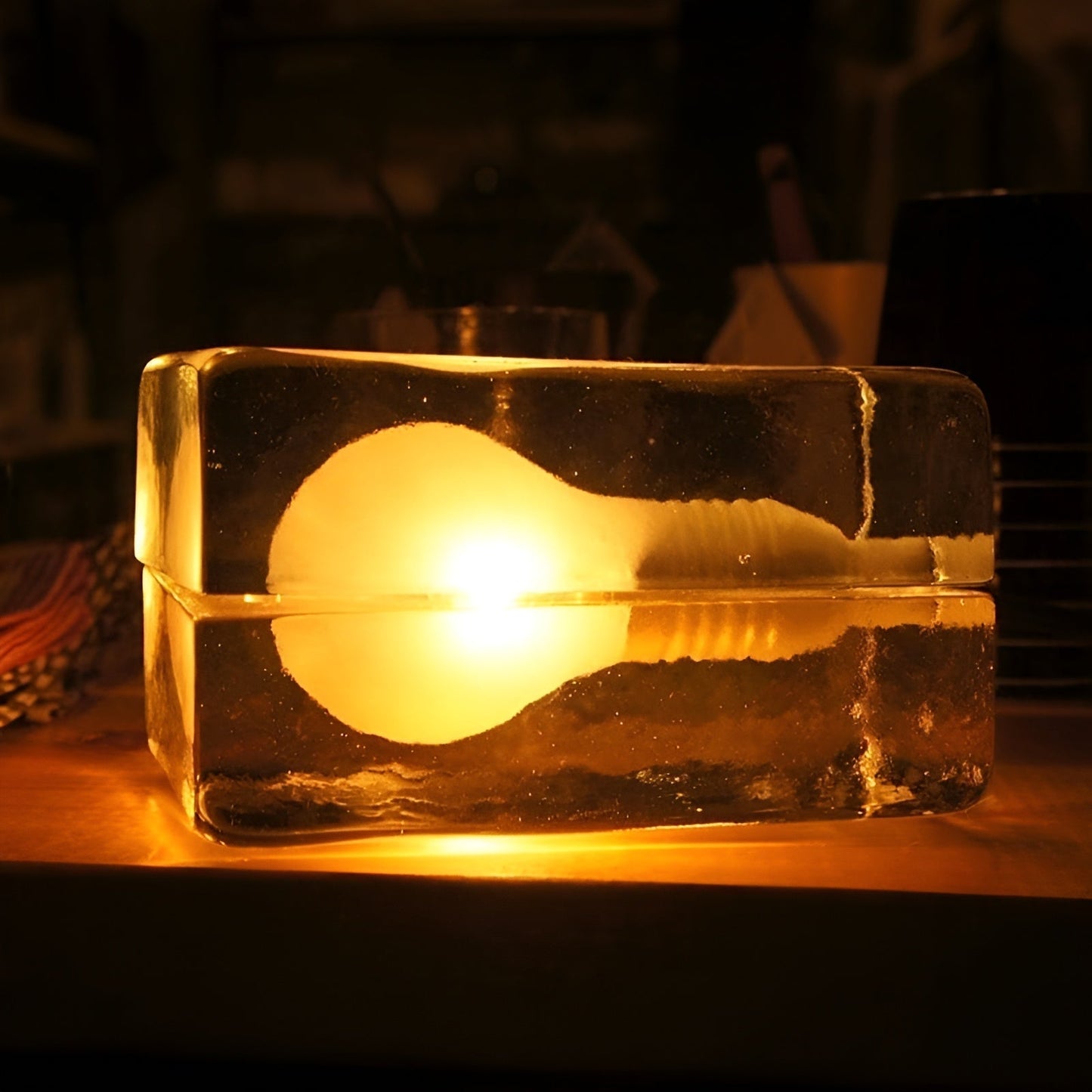 IceLuxe Light – Minimalistic Ice Cube LED Glass Lamp | Kalsten