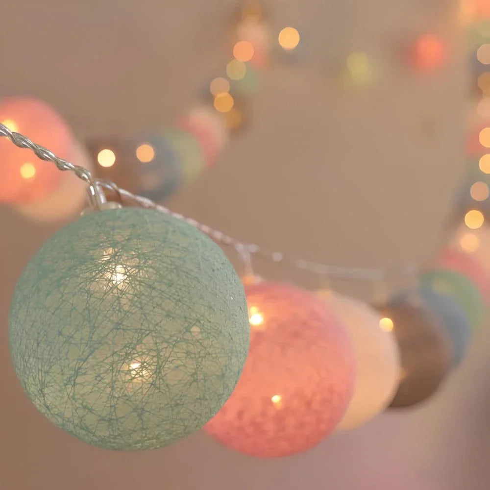 BowLift | Cotton Ball Garland