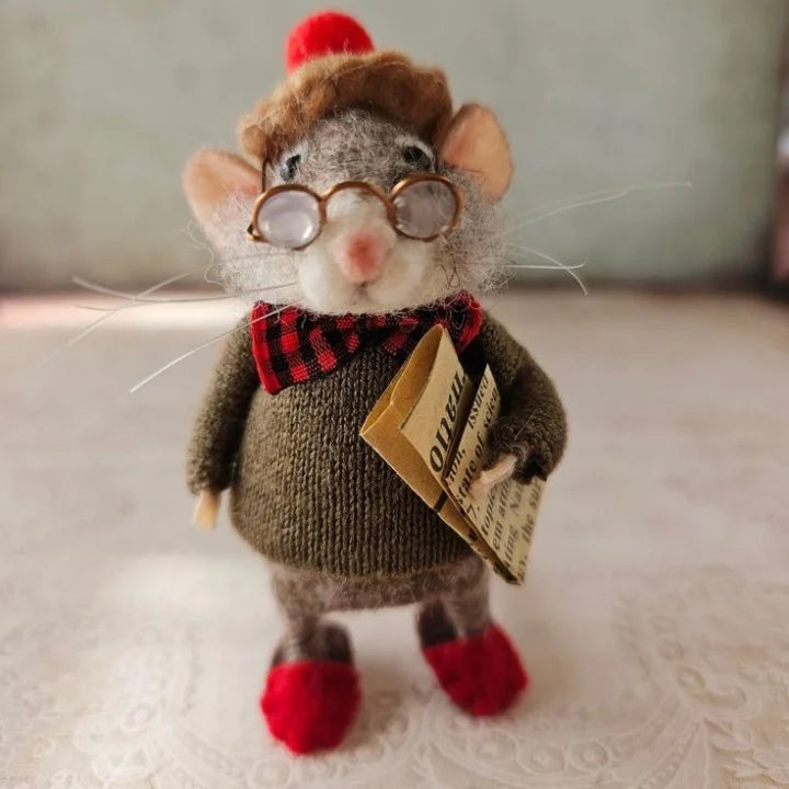 Skanto | Handmade Felt Mouse Decoration | Sustainable and Cozy | 7,6 cm