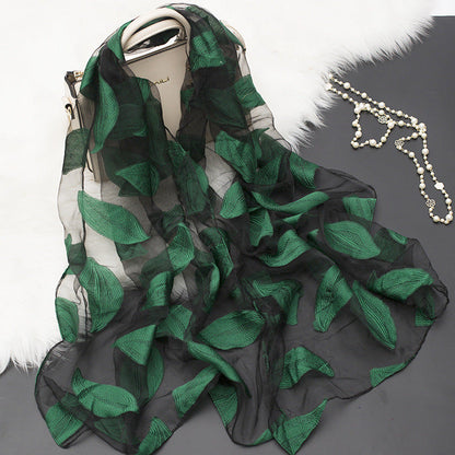 BowLift | Silk scarf with cut flowers hollow motif