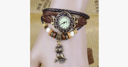 Vintage wristwatch with owl and Boho-chic bracelet – Woven cuff-style wristwatch for a trendy look!