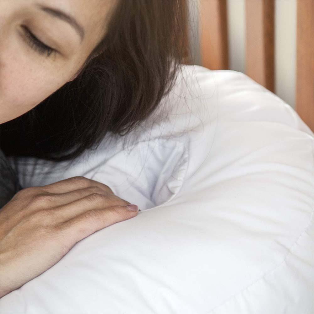 Skanto | Therapeutic Side Sleep Pillow