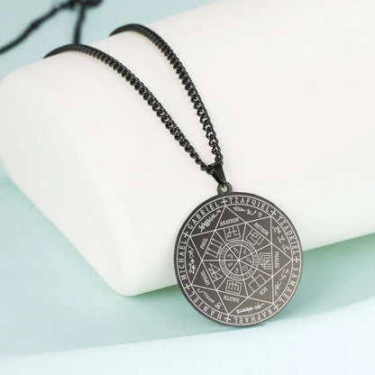Skanto | Stainless Steel Round Necklace