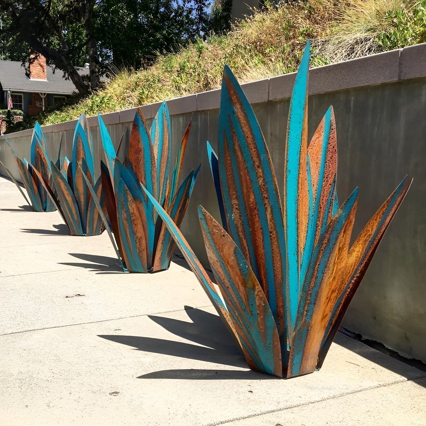 BowLift | Eternal Agave – Handcrafted Rust-Proof Metal Garden Sculpture for Indoor & Outdoor Decor