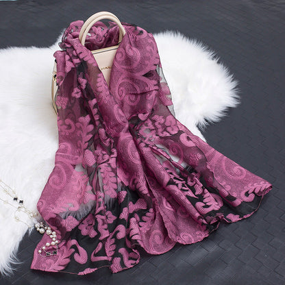 BowLift | Silk scarf with cut flowers hollow motif