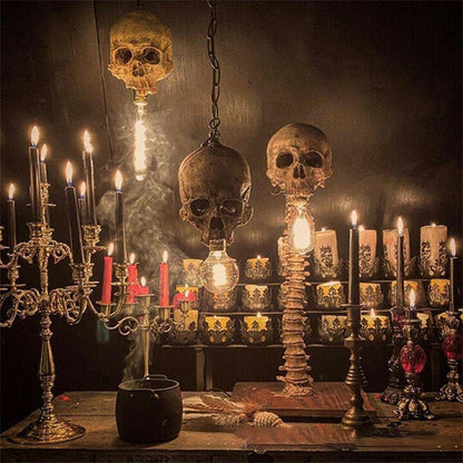 Horror Skull with Spine Lamp