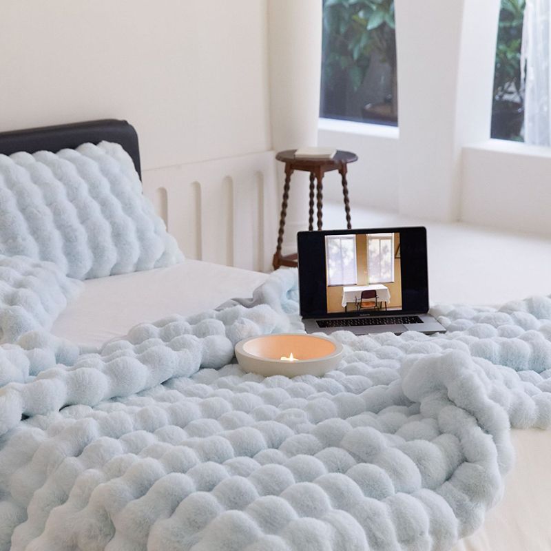 Skanto | Essential for Staying Warm - Soft and Fluffy Blankets