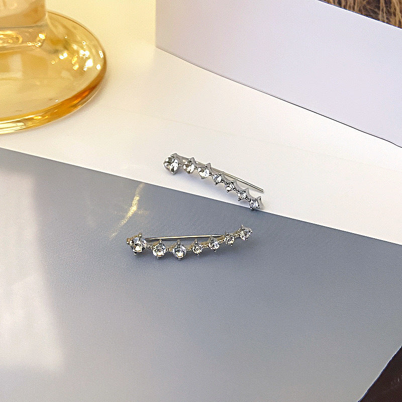 Skanto | Seven Star Diamond Stud Earrings