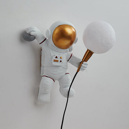 Skanto Skanto | CosmoBuddy Astronaut Wall Lamp | Creative Design | Resin & ABS | LED Bedroom Lamp