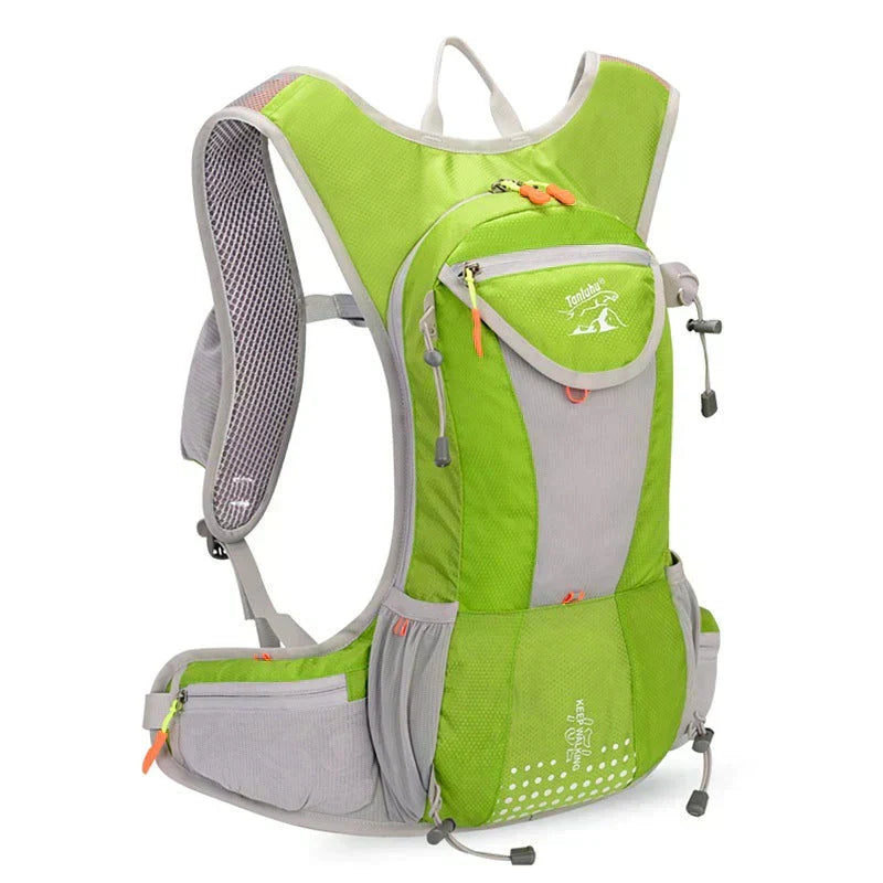 Skanto AquaPack - Stylish Waterproof Backpack with Water Bladder