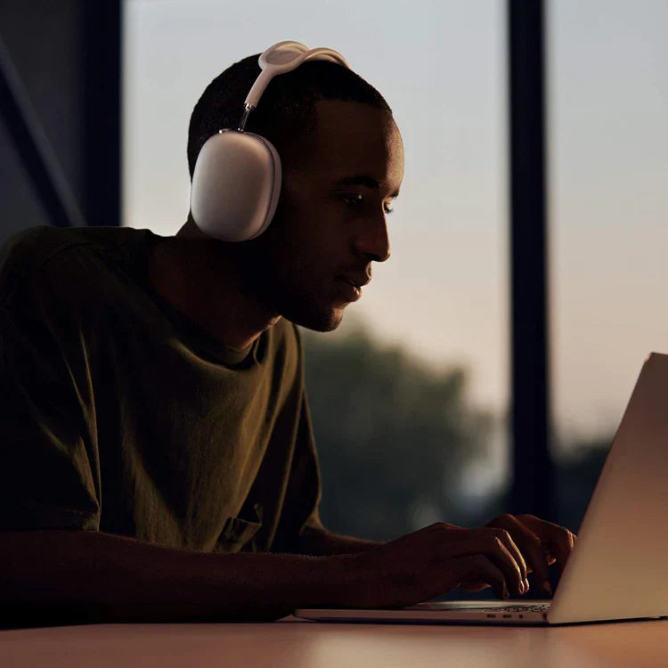 Skanto | PRO Wireless Headphones | Crystal Clear Sound, Ultimate Comfort & Up to 40 Hours Battery Life for Home and On-the-Go