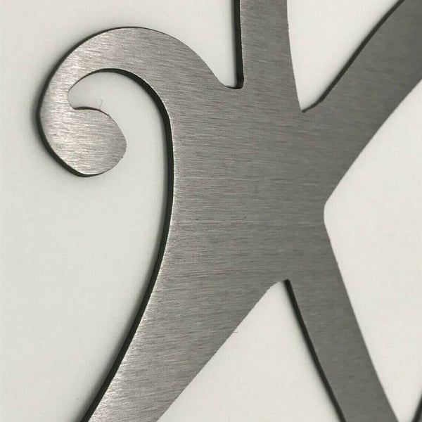 Skanto | InfinityHeart Wall Decor – Iron Wall Sculpture with Symbol of Eternal Love