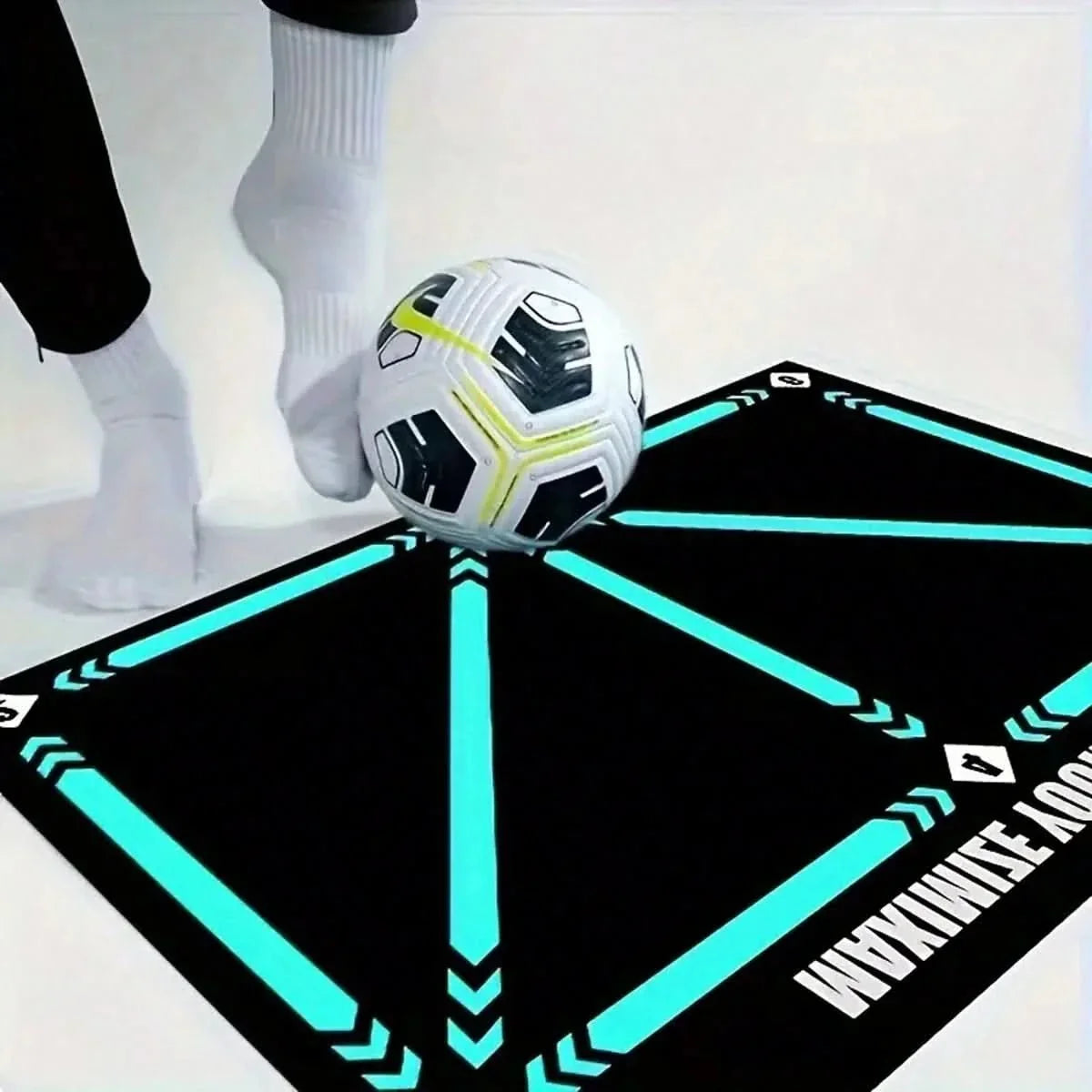 Skanto Skanto | Football Training Mat - Perfect for Effective Home Workouts