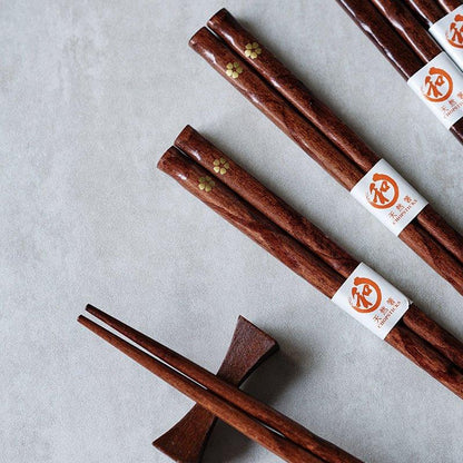 Japanese Golden Sakura Wooden Chopsticks Set | Brehn