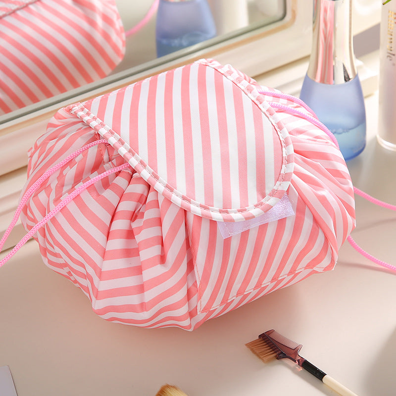 Magical cosmetic bag | Bowlift