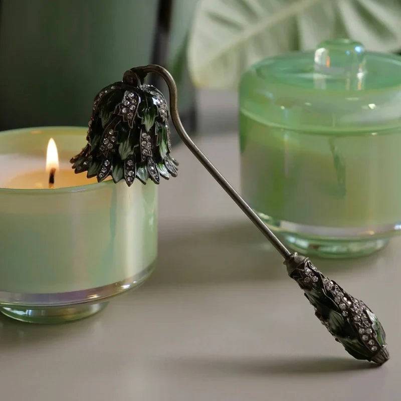 Skanto | Velisse Candle Snuffer