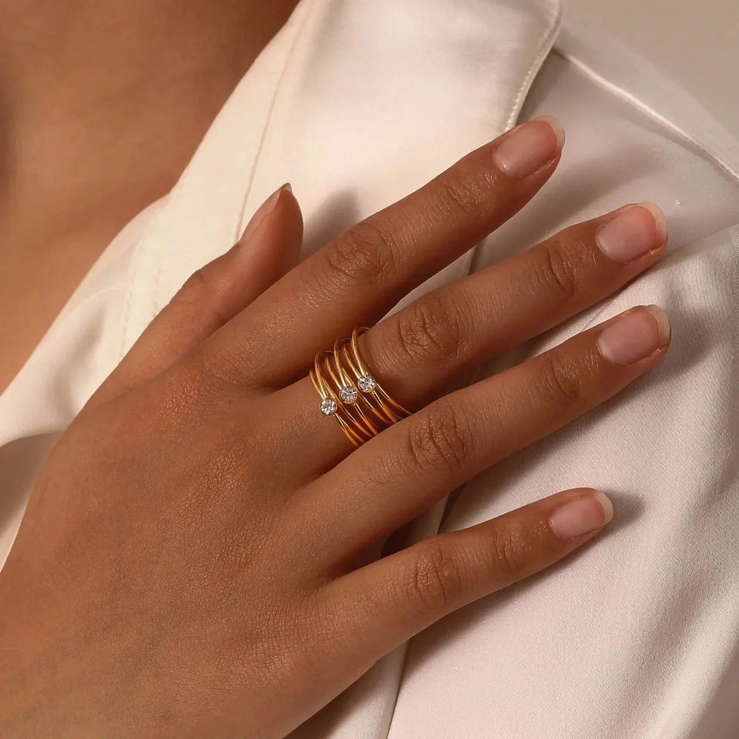 BowLift | 18k Multi Layered Triple Diamond Rings