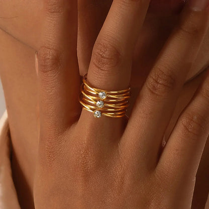 BowLift | 18k Multi Layered Triple Diamond Rings