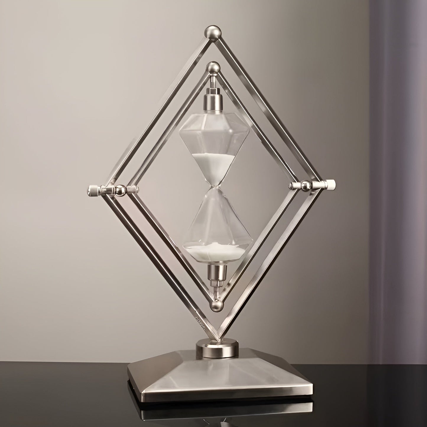 Hourglass with geometric metal frame – Decorative and relaxing | With white sand as meditation timer | Bowlift