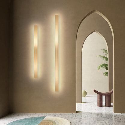Modern LED Wall Light - LumièreGold | Karnz
