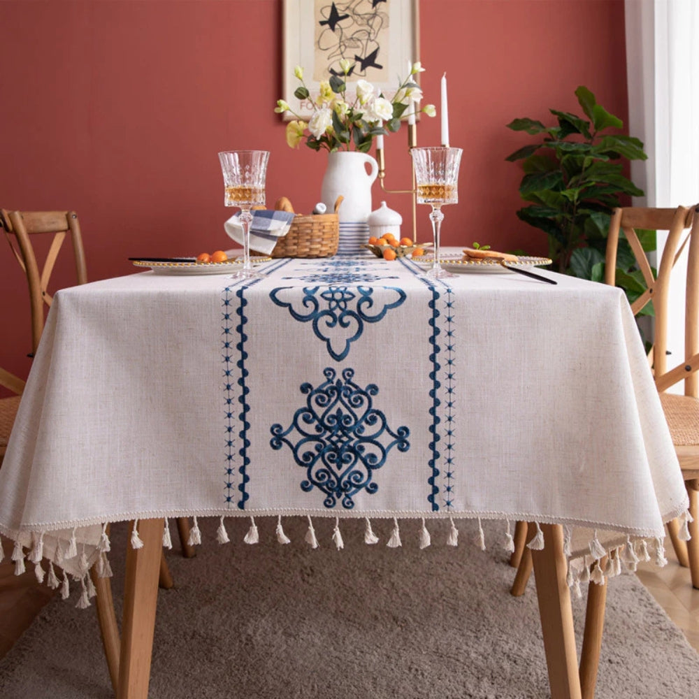 BowLift | Sorella Luxe Embroidered Tablecloth