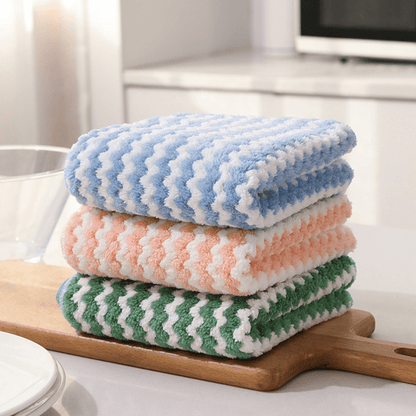 BowLift | microfibre cleaning cloths made from coral fleece for streak-free cleanliness