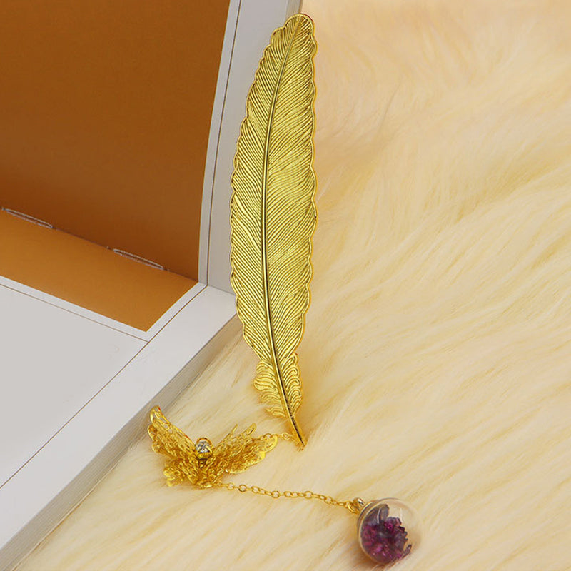 BowLift | Metal Spring Bookmark