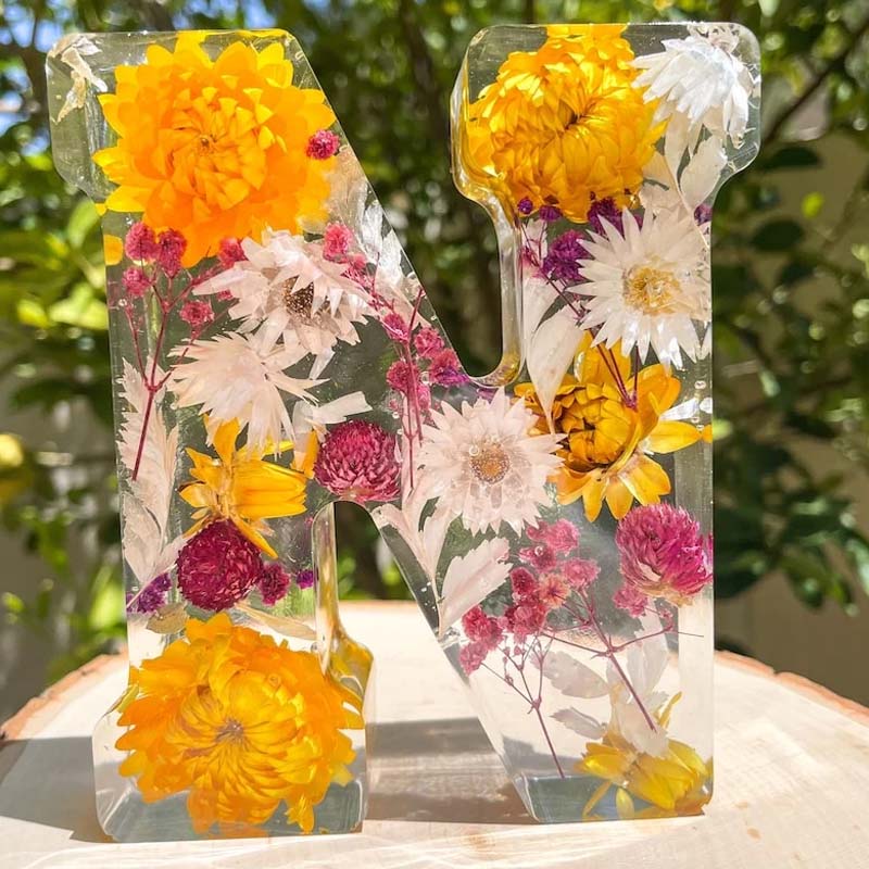Sandsberg | Resin Flower Night Light | Letter-shaped LED Decorative Lamp