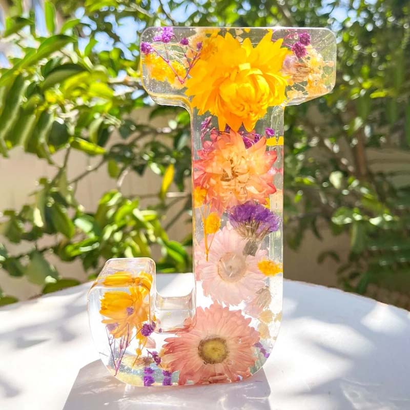 Sandsberg | Resin Flower Night Light | Letter-shaped LED Decorative Lamp