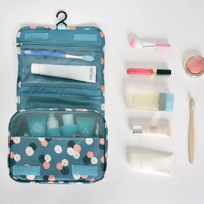 Skanto | Skanto Hanging Travel Toiletry Bag