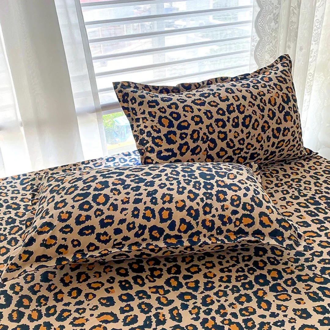 BowLift | Luxury Duvet Cover with Leopard Print
