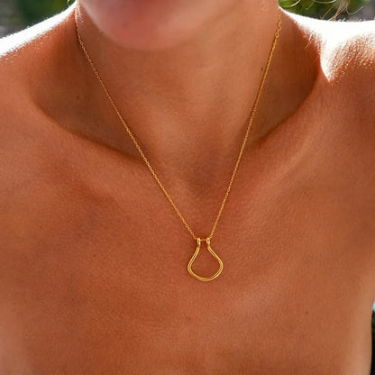Karnz | Protect your precious ring when you're not wearing it on your finger!