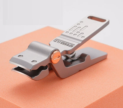 BowLift | Croc-Inspired Nail Clipper - Big Mouth Stainless Steel