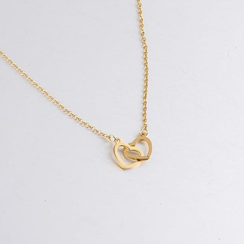 Skanto | Heart Necklace With Rotating Rose Gift Box