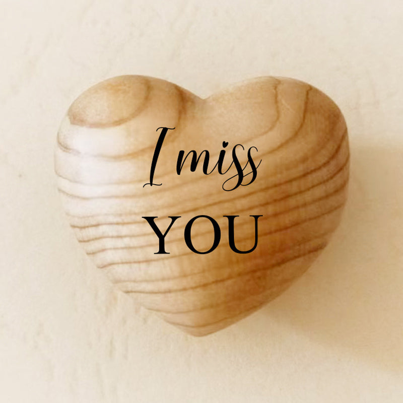 Skanto Skanto | Little Pocket Hug Wood Heart Token