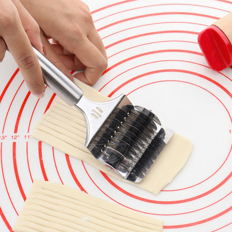 Noodle Spaghetti Cutter Roller | Bowlift