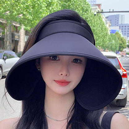 Sun hat with hollow top and UV protection
