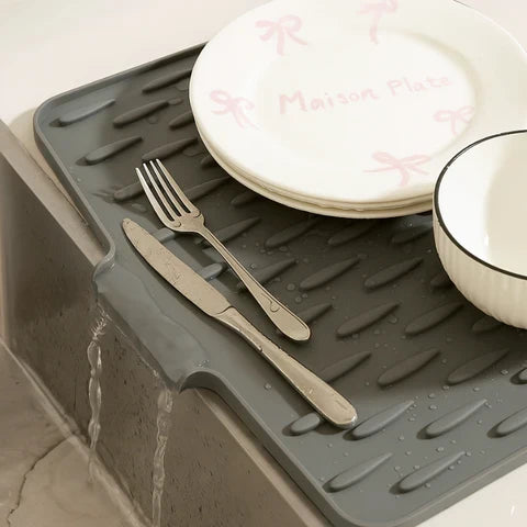 Skanto | Heat-Resistant Silicone Drying Mat | Quick Drying, Non-Slip & Space Saving for Kitchen Organization