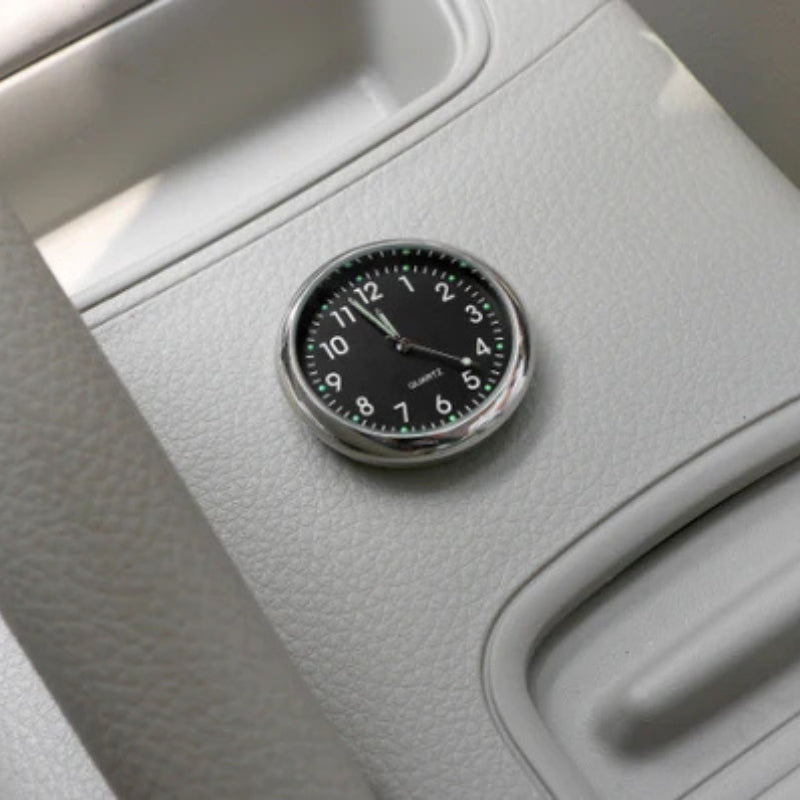 AutoTime Mini Analog Clock – Self-adhesive and stylish design for car interior Karnz