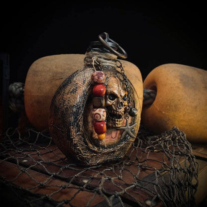 Skull Pirate Rum Resin Bottle | Brehn