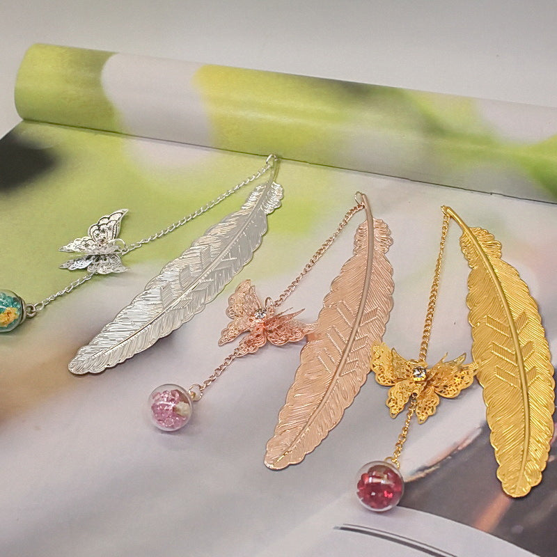 BowLift | Metal Spring Bookmark