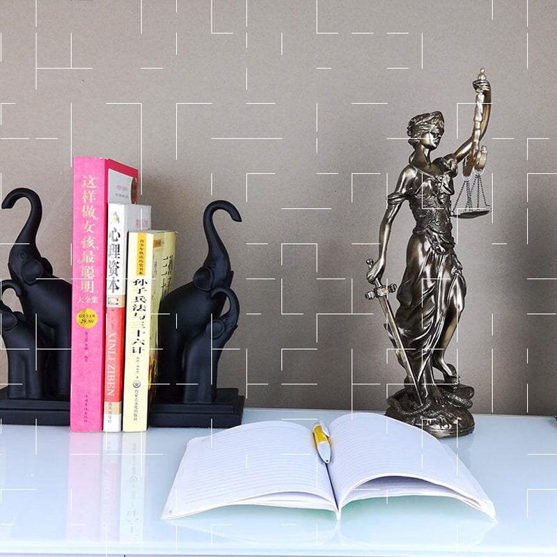 Goddess of Justice Statue Decoration | Karnz