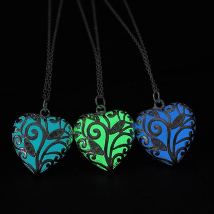 Skanto | Glowing Pendant - Showcasing your amazing glow in the dark