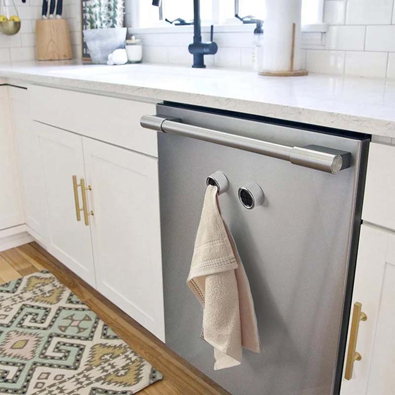 BowLift | Round self-adhesive towel hooks for the kitchen