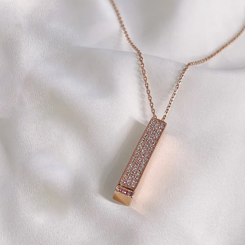 Skanto | Secret I love you message bar necklace