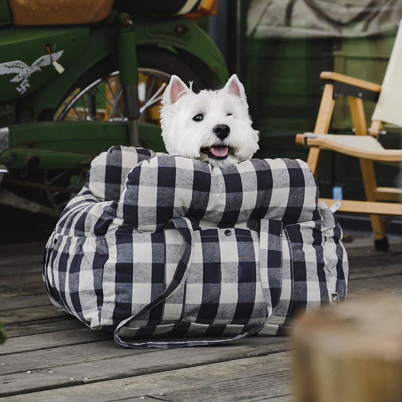 Skanto | Pet Seter - Road Trip Pet Booster