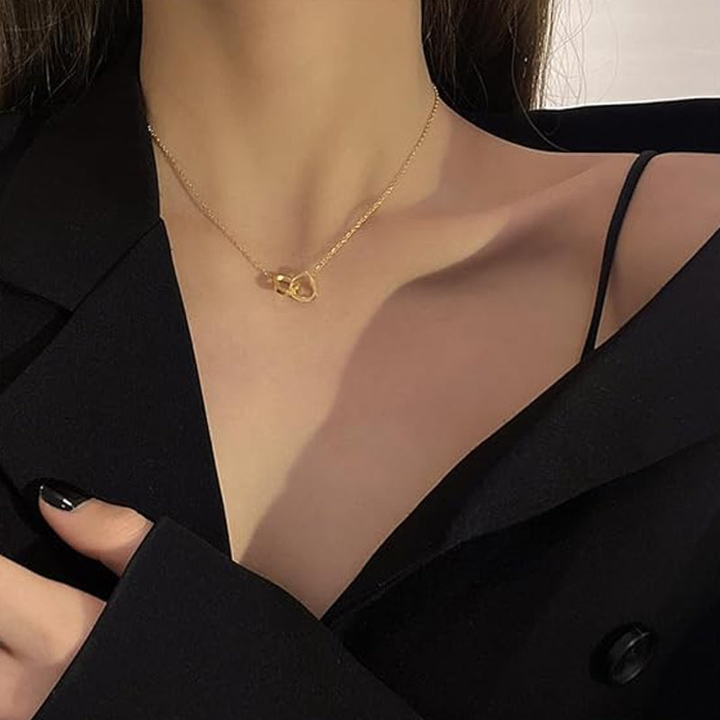 Skanto | Heart Necklace With Rotating Rose Gift Box