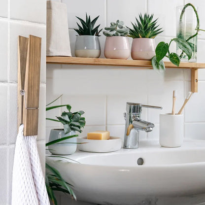 Skanto | Clothesline Bathroom Towel Holder